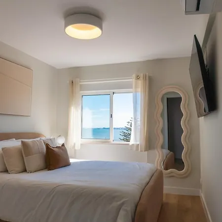 דירה Luxury View & Balcony - Ac & Elevator