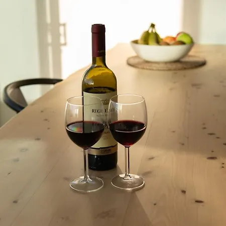 Luxury View & Balcony - Ac & Elevator