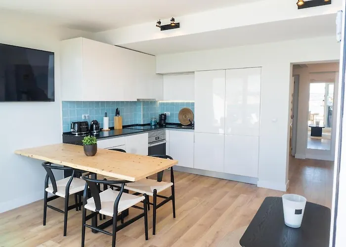 Luxury View & Balcony - Ac & Elevator Apartamento Lisboa
