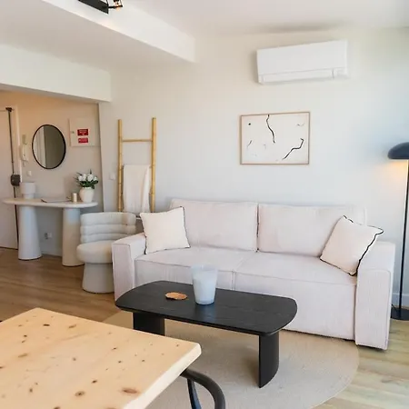 Luxury View & Balcony - Ac & Elevator * Lisbona