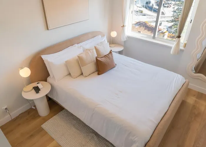 Luxury View & Balcony - Ac & Elevator * Lisboa